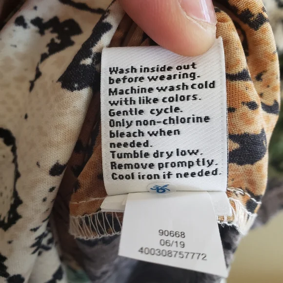 Nine West Snake Print Knot-Front Button-Up Shirt Dress - Picture 10 of 12